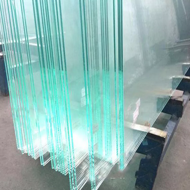 အလွန်ရှင်းလင်းသော Glass